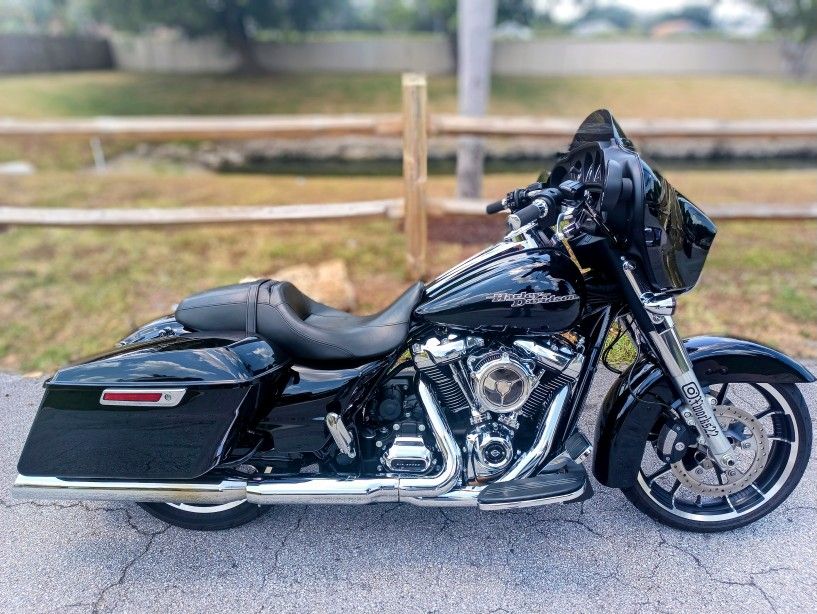 2020 Harley Davidson Street Glide