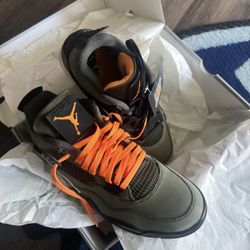 Air Jordan 4 Undefeated Size 11