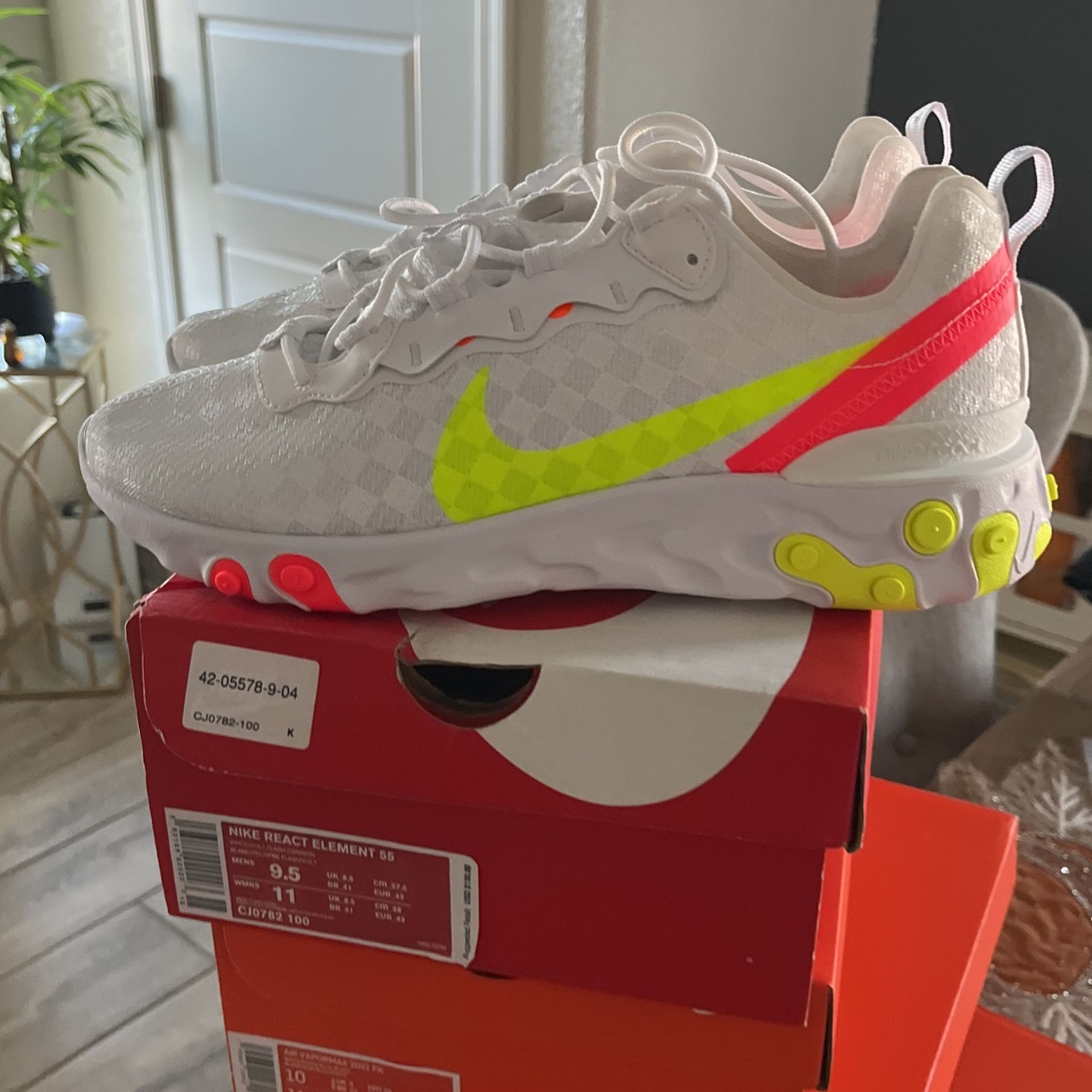 Nike React Element 55