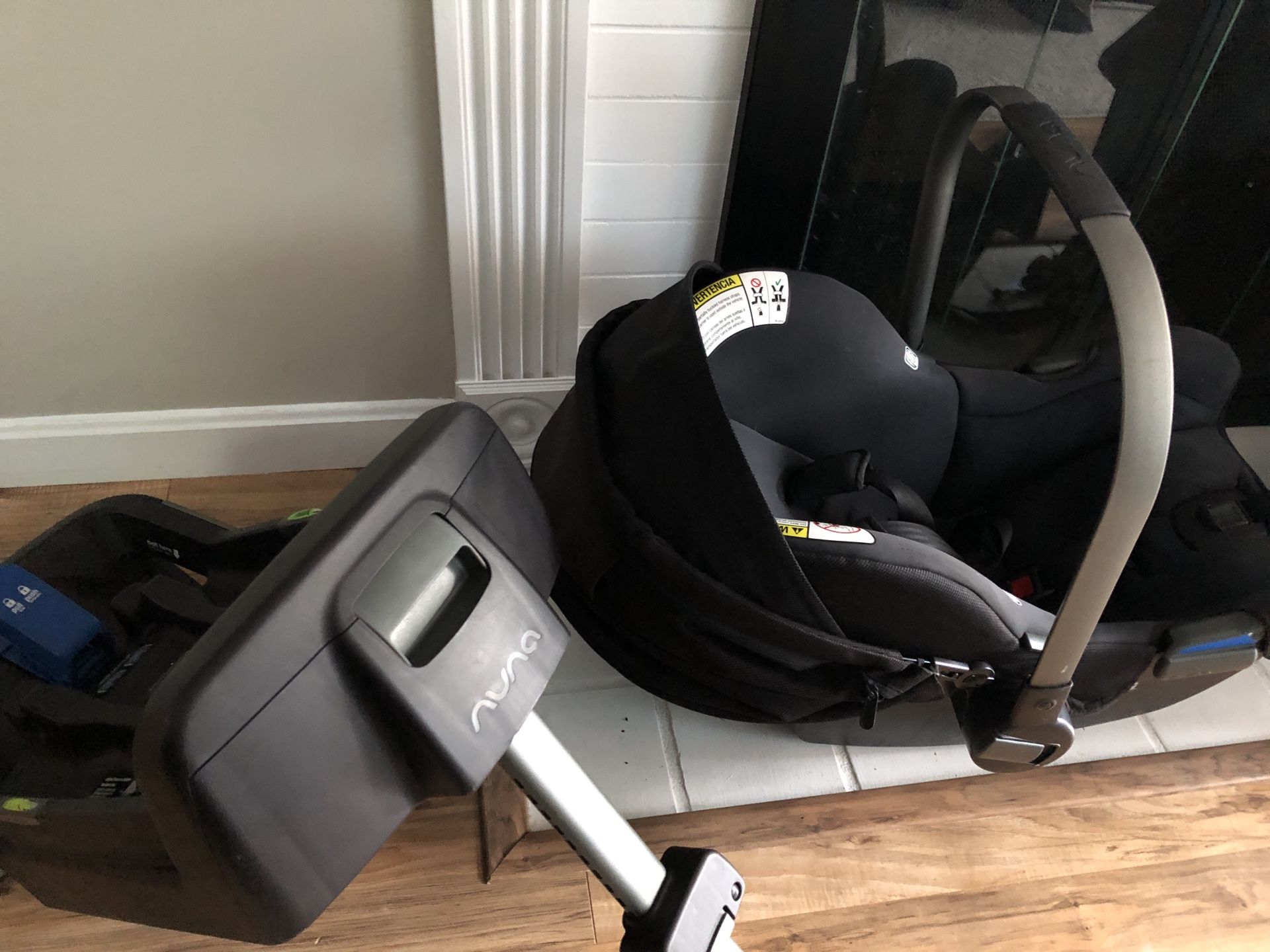 Nuna car seat and two bases (only one shown)