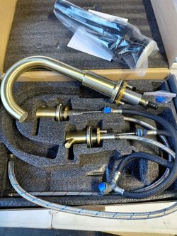 Aklfgn 8" Widespread Bathroom Sink Faucet With Drain In Brushed Gold
