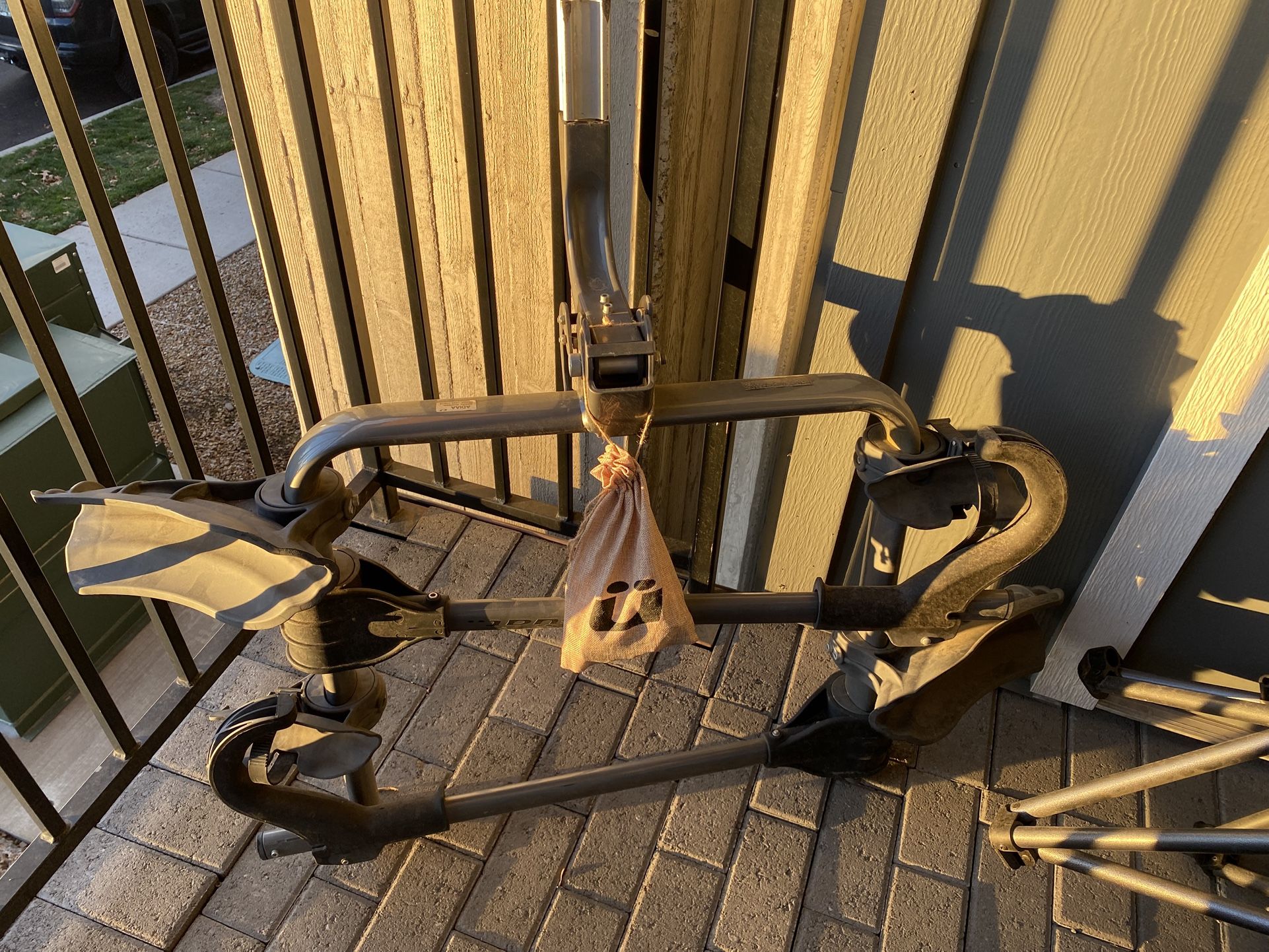 Trailer hitch bike rack