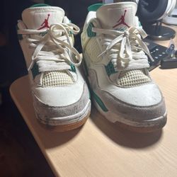 Jordan 4 Pine Green