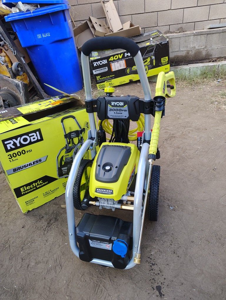 RYOBI
3000 PSI 1.1 GPM Cold Water Electric Pressure Washer