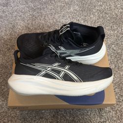 Asics Running: Size 8