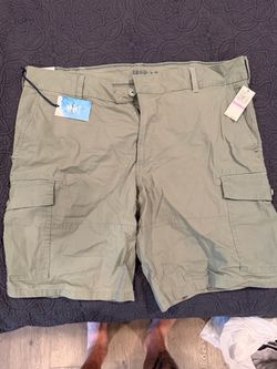 Izod men’s designer shorts size 38 new