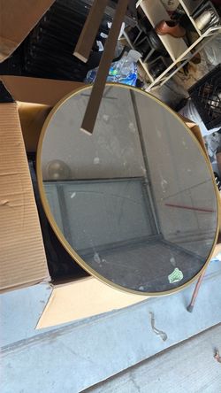 Circle mirror