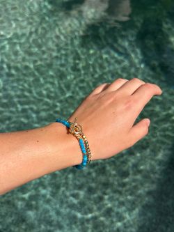 Sky blue jade bracelet with toggle clasp