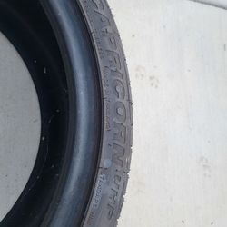 19in Tire 235/40r19