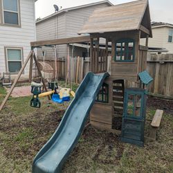Two Year Old Playset Near C.E. King HS