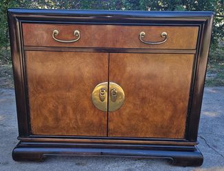 Gabinete de servicio Bernhardt