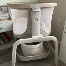 cot stokke Stokke® Sleepi™ Bed V3 Natural | Nursery Furniture | Dimples NZ main image 1