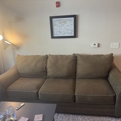 Free Comfy Couch!