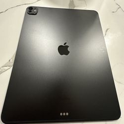 ipad pro 13 inch (M4)