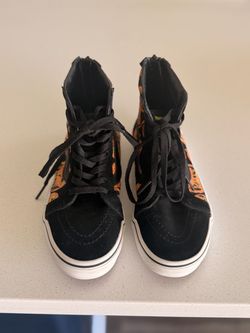 Boys shoes