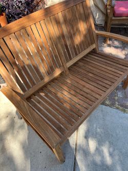 1x solid teak bench4ft long  Located in concord Recently cleaned, sanded and teak oiled Teak wood is heavy and sturdy  No damages whatsoever  Bench me