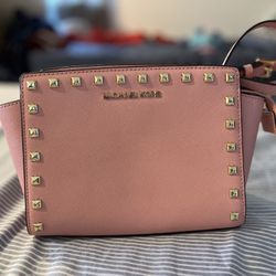 Michael Kors Selma Studded Medium Leather Crossbody in Pale Pink $248