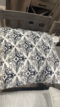 Decorative pillows