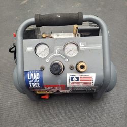 Senco Air Compressor 