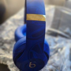 Beats Blue Headphone.