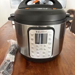 Instant Pot Duo Plus 9 In 1 Multicooker (new)
