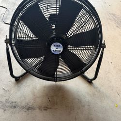 Country Vintage Fan 20”
