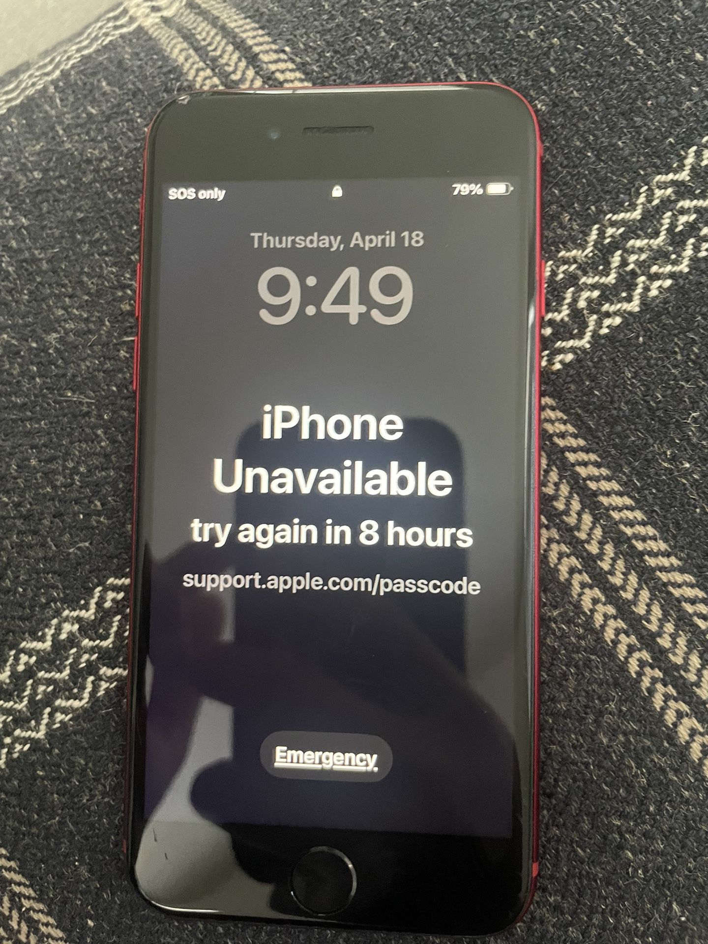 Vendo iPhone XR En Perfectas condiciones Único Detalle Se Me Olvidó La Contraseña Y Esta Bloqueado Solo Para Respuestos 