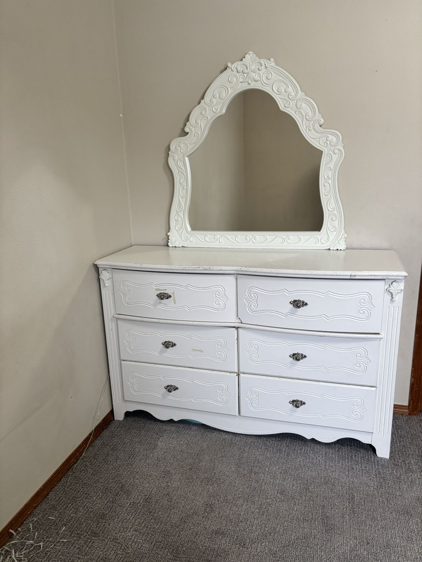 Bed Frame And Vanity