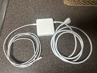Used Apple 96W USB-C Power Adapter