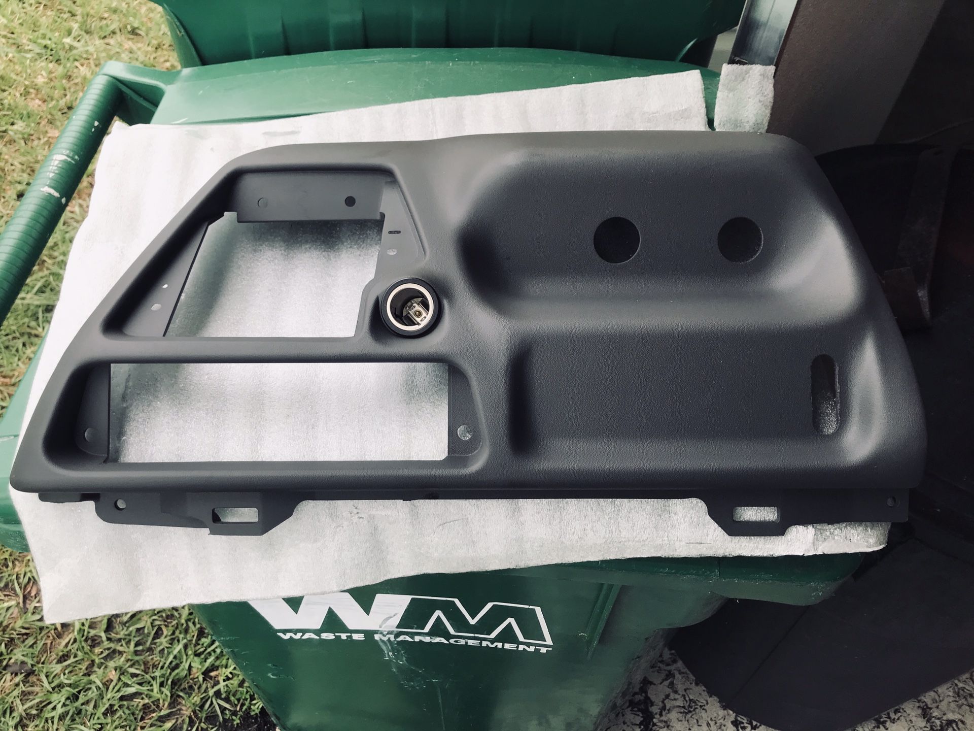 Ford F650 lower dash panel