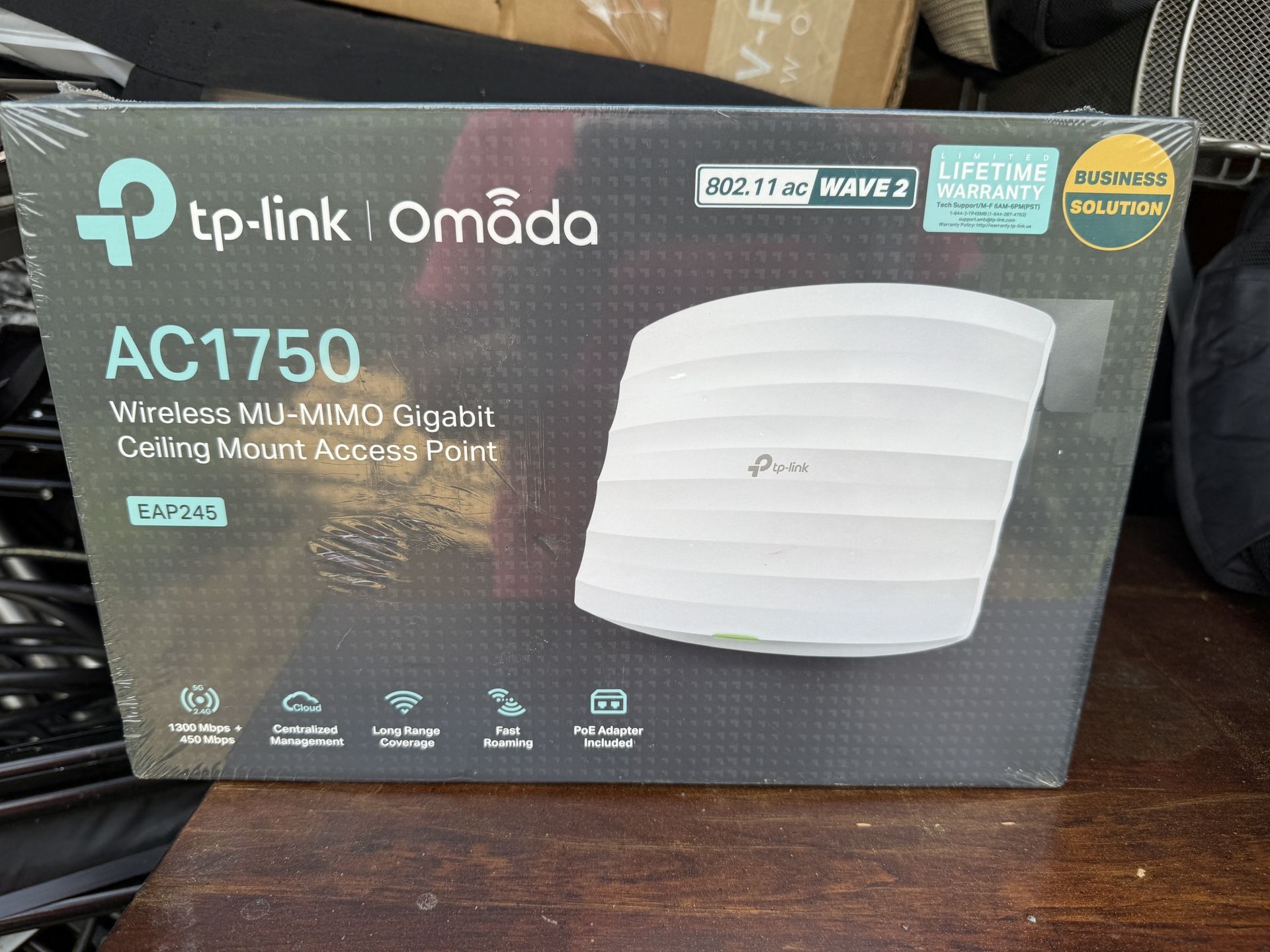 Wireless Gigabit Ceiling Mount Access Point