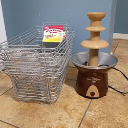 Wilton chocolate fountain/  wire chafer stand