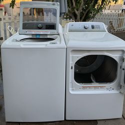 LAUNDRY WASHER AND DRYER SET  GE HE
