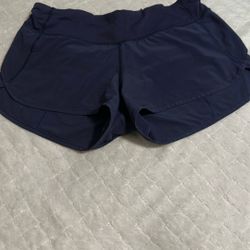 Chorts Lululemon Size 4