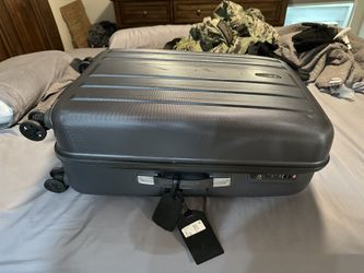 Luggage - German Suitcase - Full Size
