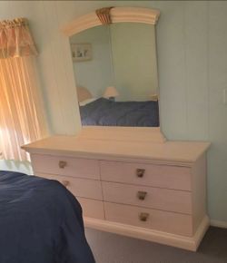 Dresser with mirror (2 for $100 if pick up b4 July 4)