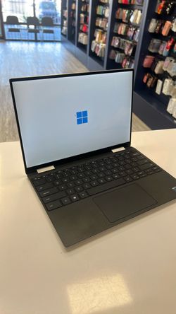 Dell XPS 2-1 touch screen 16Ram 512gb 13in.