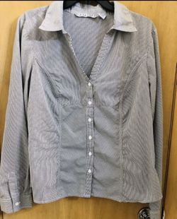 Signature By Larry Levine  Women’s Shirt XL