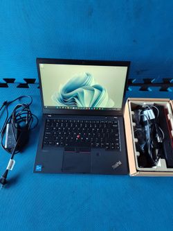 $370 firm, Yes, it's available, Lenovo Thinkpad T14 gen 2i laptop bundle, dock, 24gb ram, 250gb nvme ssd, i5 g11, 6 battery cycles, w11 & office 21 pr