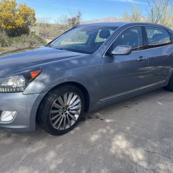 2014 Hyundai Equus