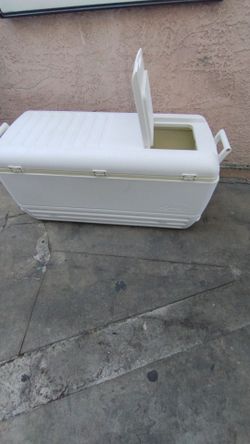 Igloo Large Hard Cooler
