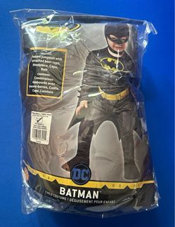 Batman child costume size 3-4