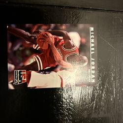 Starter Set Of Michael Jordan basketball Cards  