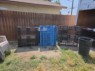 Plastic pallets