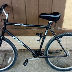 TREK 820
