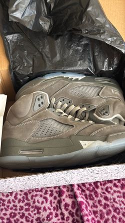 Jordan Wolf Grey Size 8
