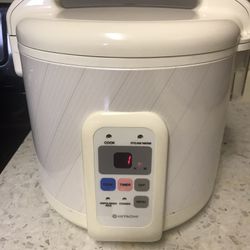 Used excellent Hitachi rice cooker RZ-1870 MTY 650 W,10 cups, made in Japan  for Sale in Memphis, TN - OfferUp