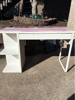 Free Desk