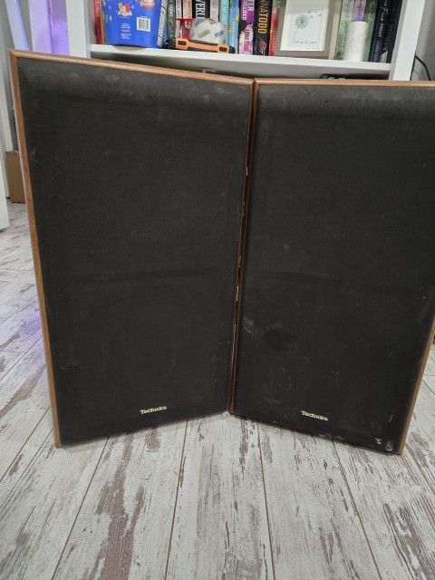 Pair of Vintage Technics Speakers 3 Way