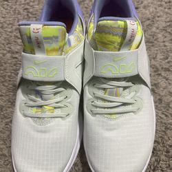 Nike Women's Air Max Bella TR 5